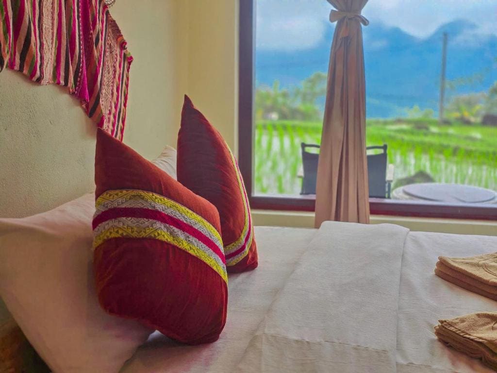King Room with Rice Fields & Mountain View room - Image 3