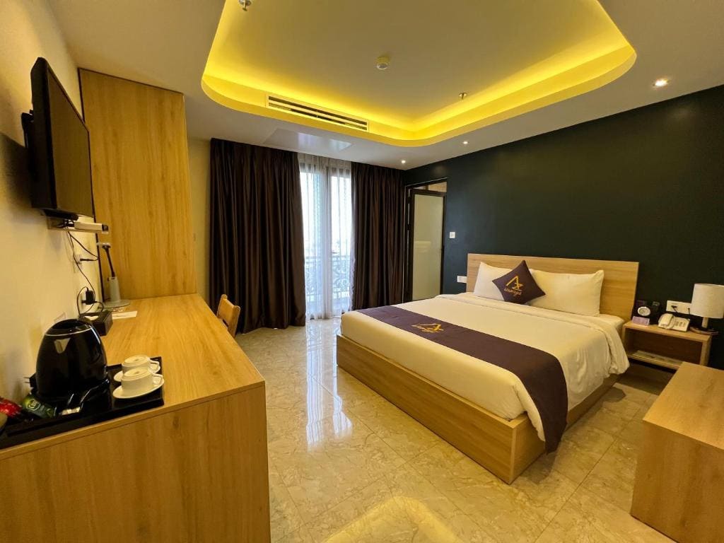 Double Room with Balcony room - Image 3