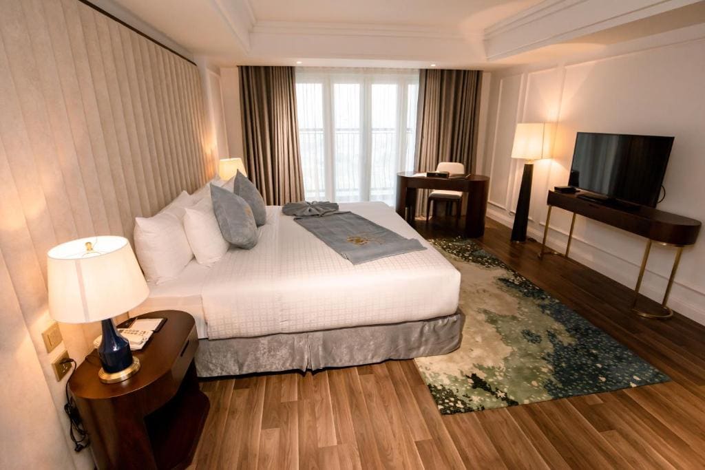 Deluxe Double Room room - Image 2