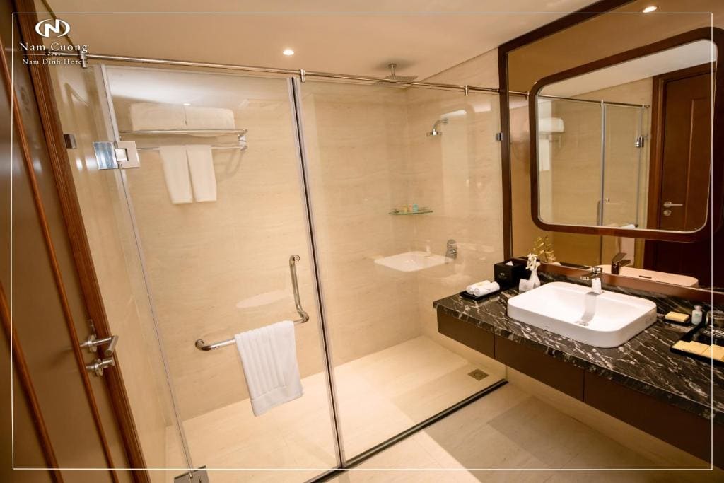 Deluxe Twin Room room - Image 3