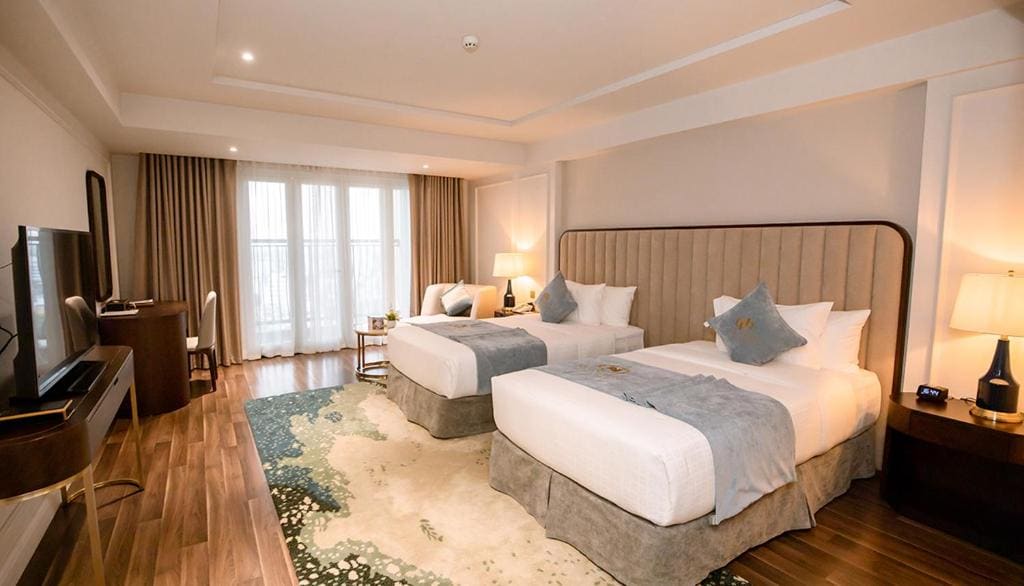 Twin Room with Balcony room - Image 1