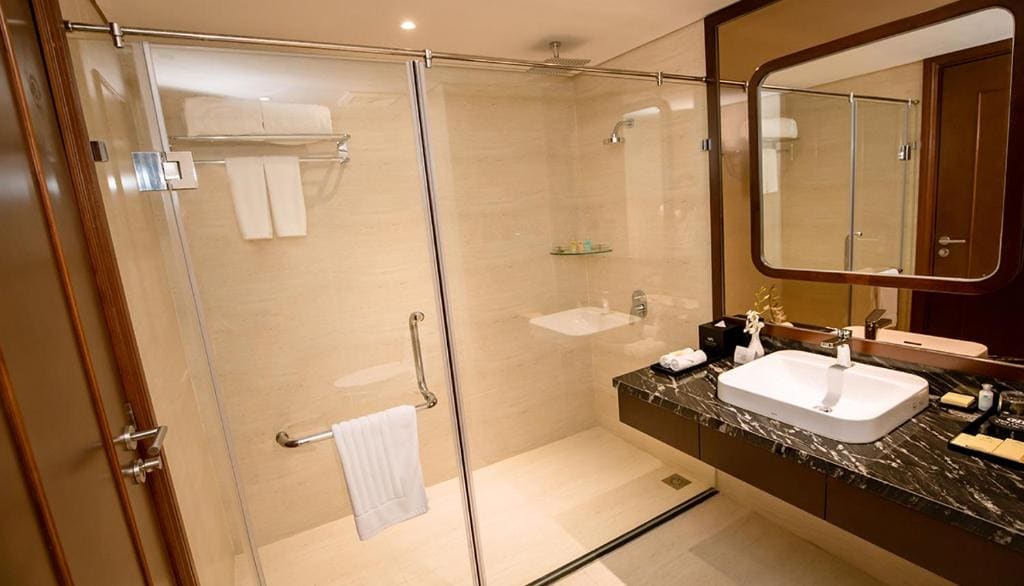 Double Room with Balcony room - Image 1