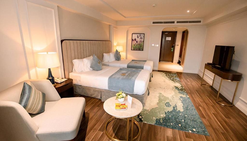 Standard Family Room room - Image 1