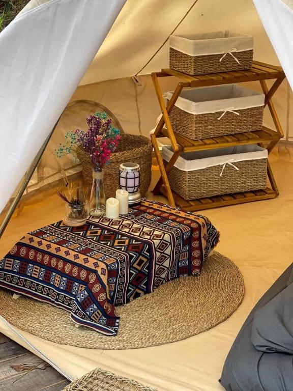 Tent room - Image 3