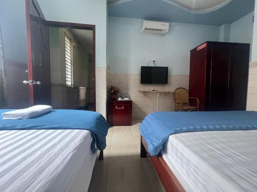 Superior Twin Room room - Image 3