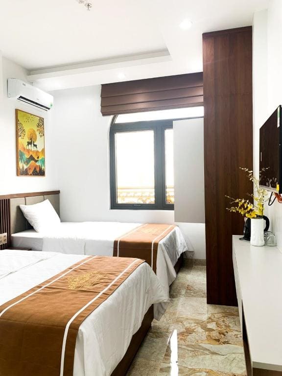 Superior Twin Room with Sea View room - Image 1