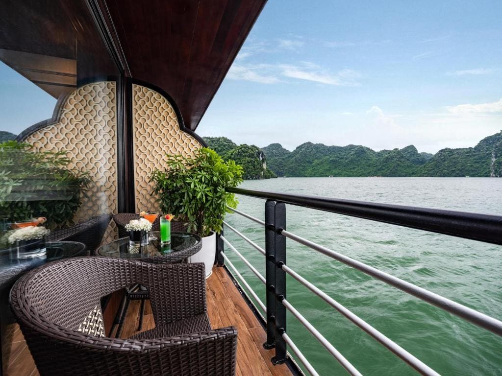 Honeymoon Suite with Terrace - 2 Days 1 Night room - Image 1
