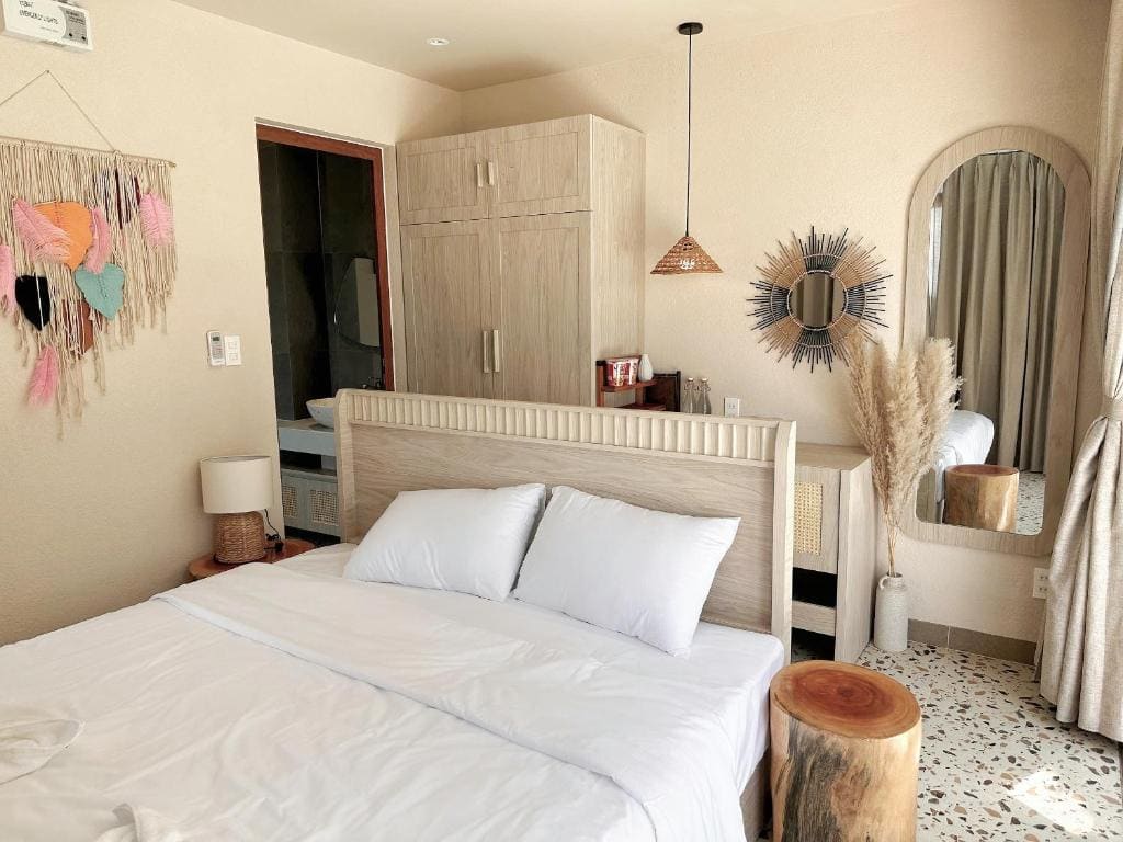 Deluxe Double Room with Sea View room - Image 3