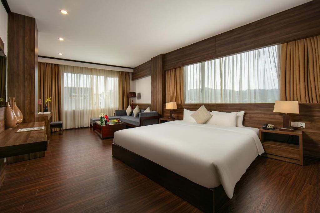 Suite with City View room - Image 2