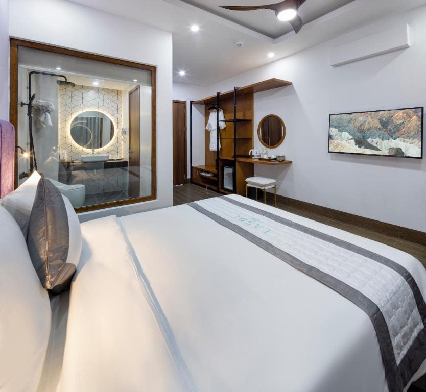 Deluxe Double Room room - Image 3