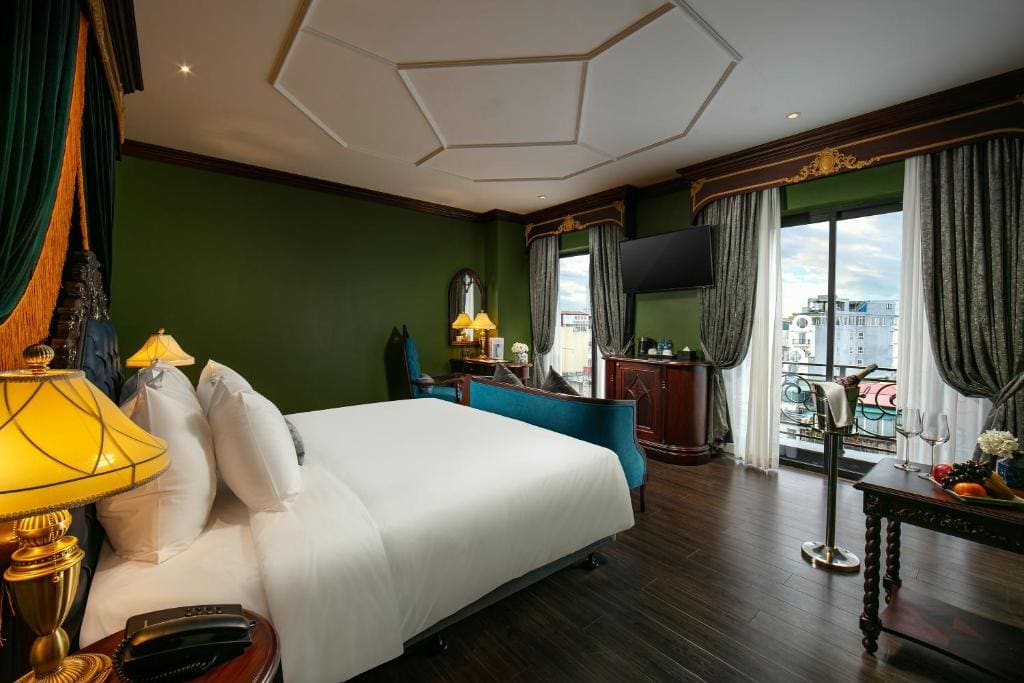 Superior Deluxe Double or Twin Room room - Image 3