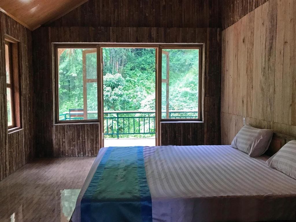 King Room with Balcony room - Image 2