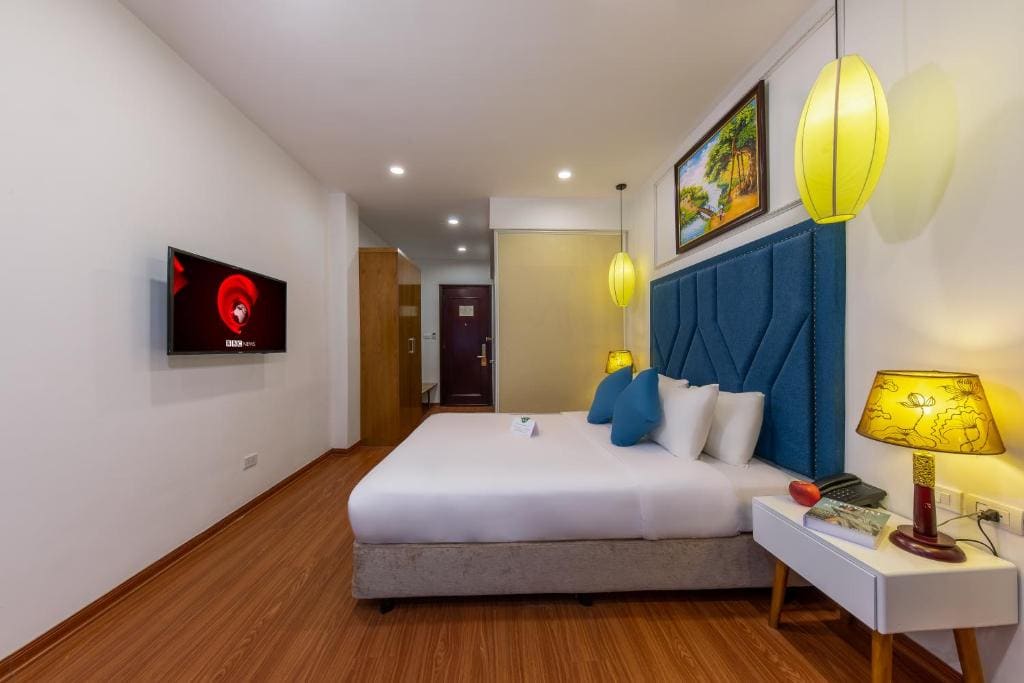Deluxe Double or Twin Room with City View room - Image 3