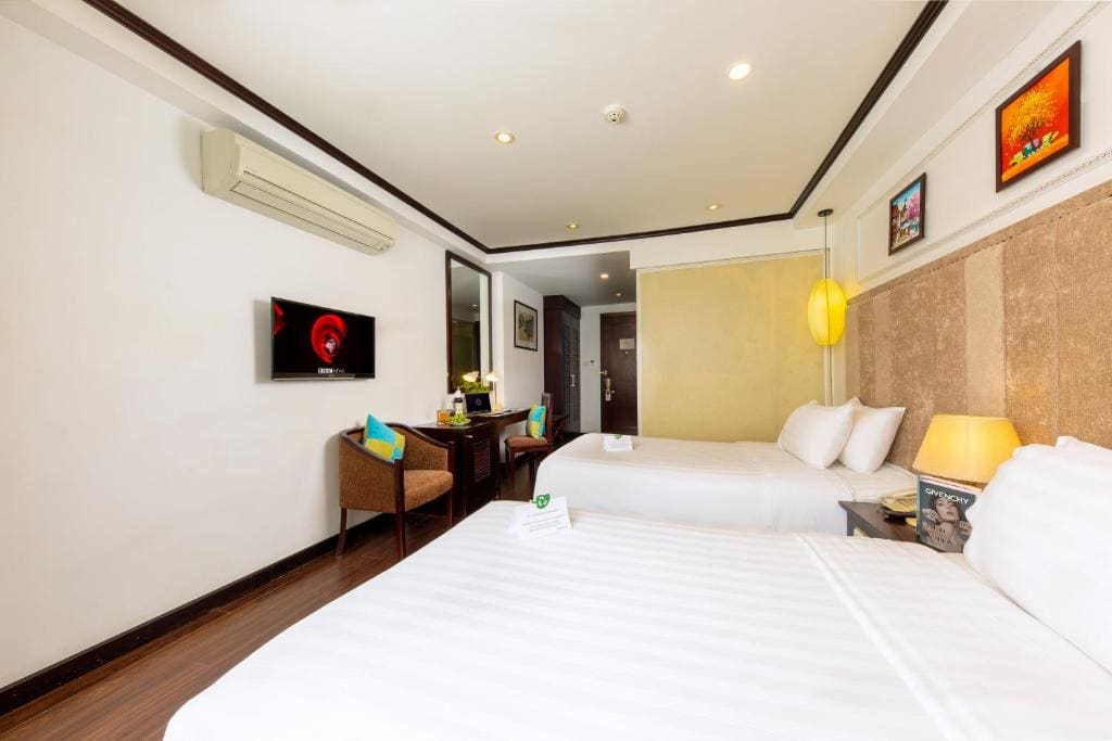 Deluxe Double or Twin Room room - Image 2