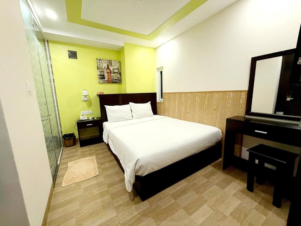 Superior Double or Twin Room room - Image 1