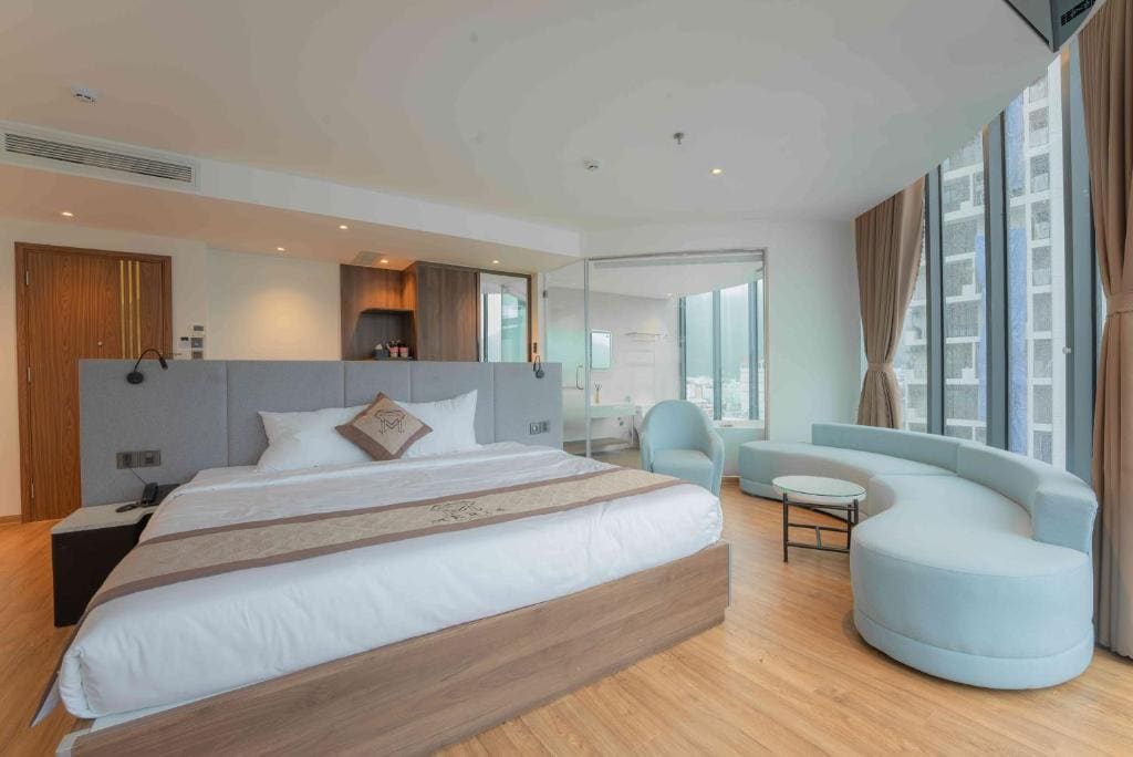 Deluxe Suite room - Image 1