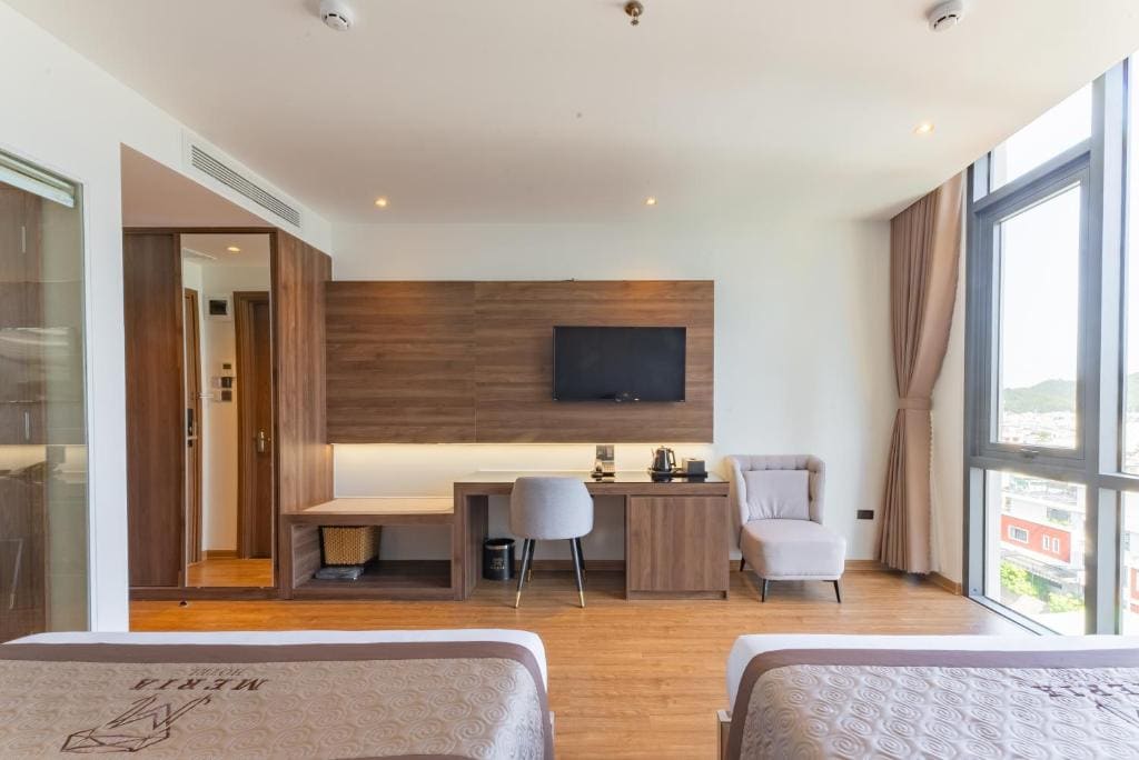Twin Room with Sea View room - Image 1