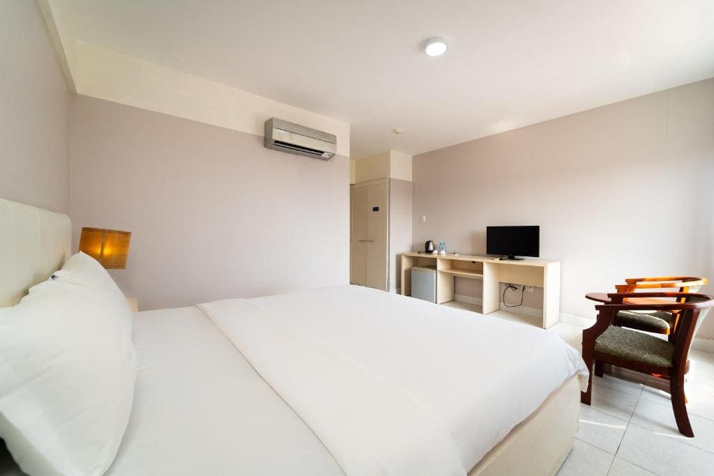 Superior Double Room room - Image 3