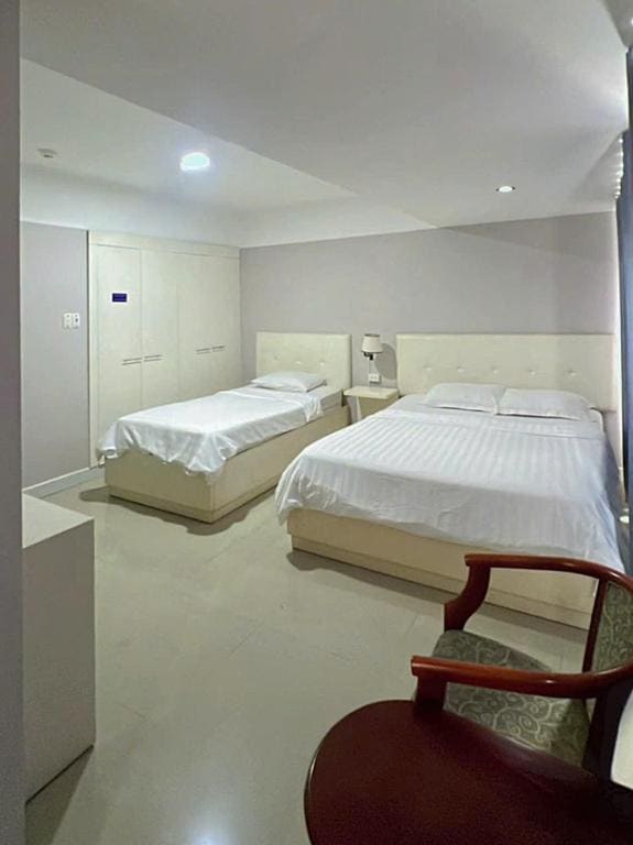 Superior Double or Twin Room room - Image 2