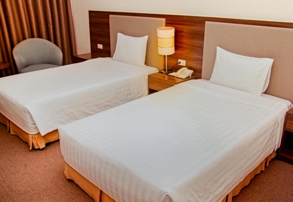 Deluxe Twin Room room - Image 3