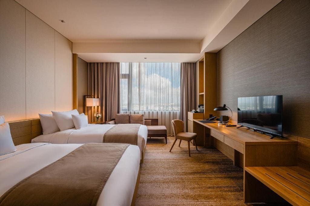 Deluxe Twin Room room - Image 3