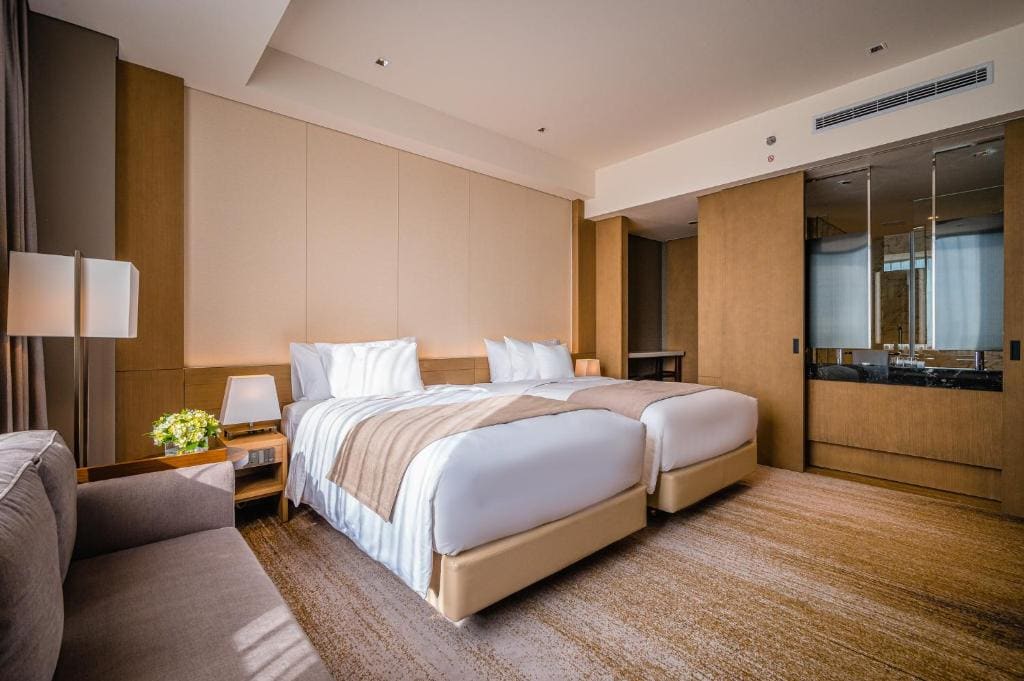 Suite Twin Room room - Image 1