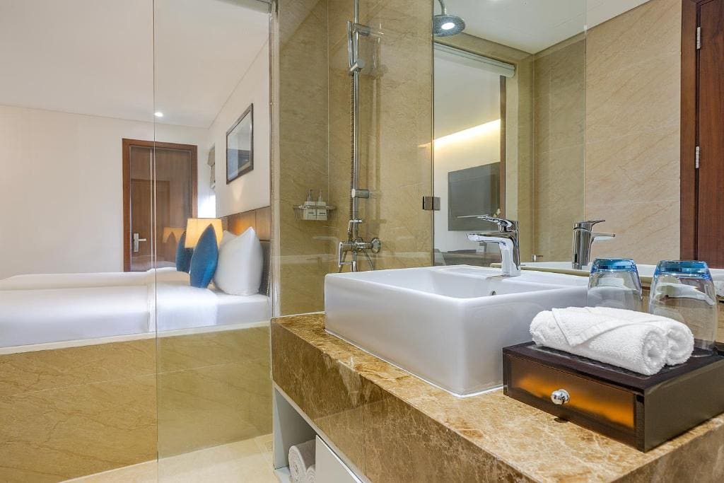 Deluxe Twin Room room - Image 2