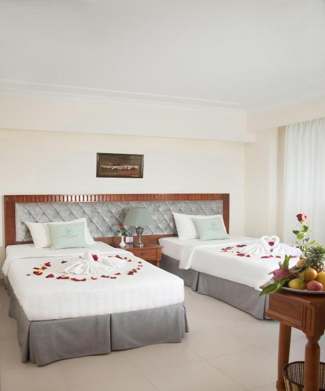 Superior Twin Room room - Image 1