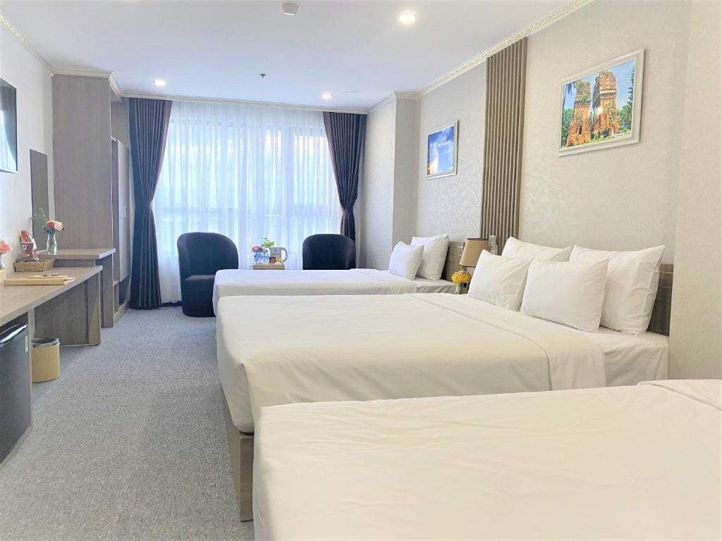 Family Suite with River View room - Image 1