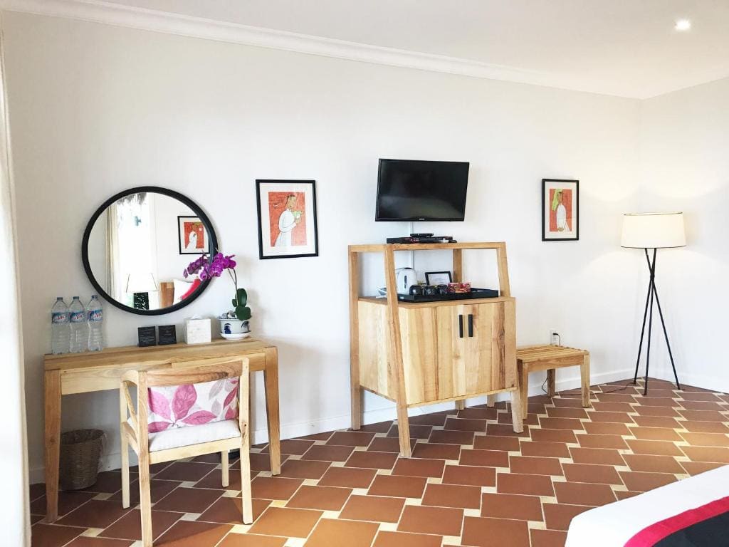 Family Room (3 Adults) - Beach Front room - Image 1