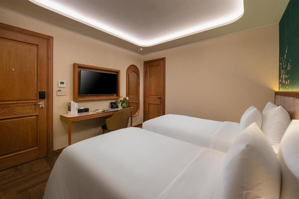 Deluxe Double or Twin Room with City View room - Image 2