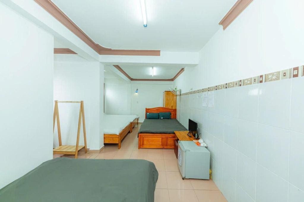 Family Room room - Image 2