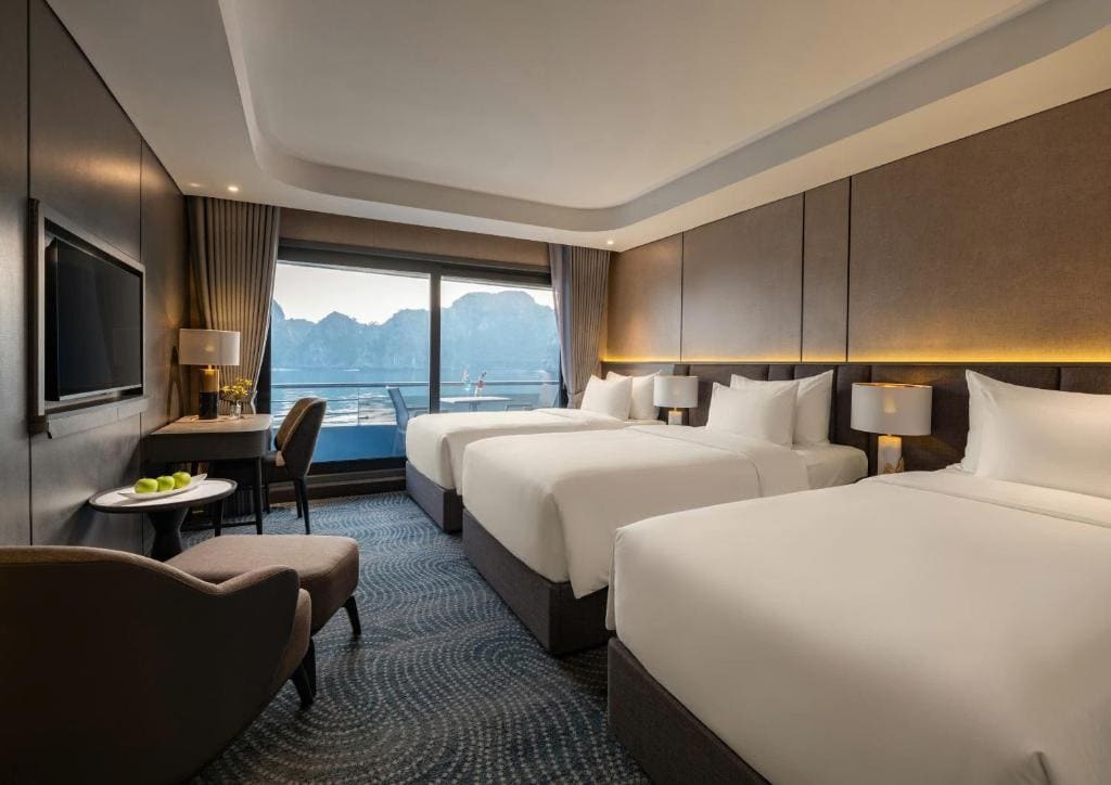 Deluxe Triple Room with Sea View room - Image 2
