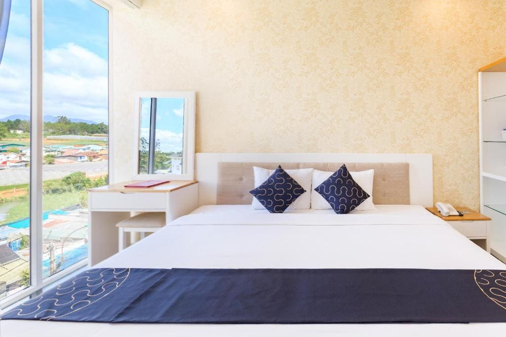 Deluxe Suite room - Image 1