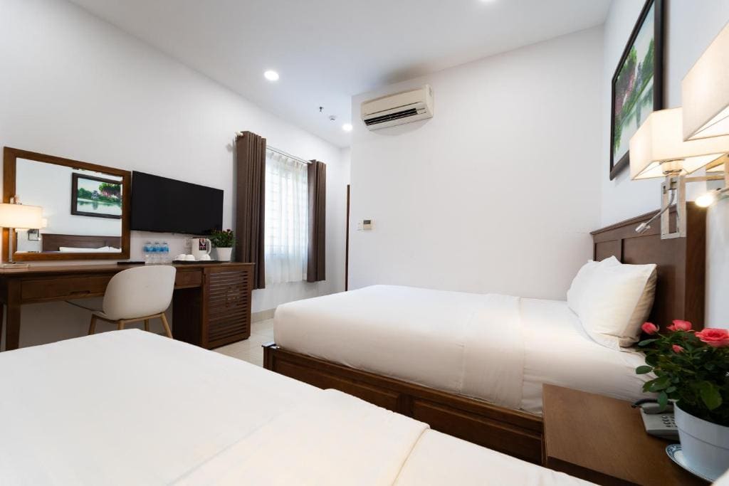Standard Triple Room room - Image 2