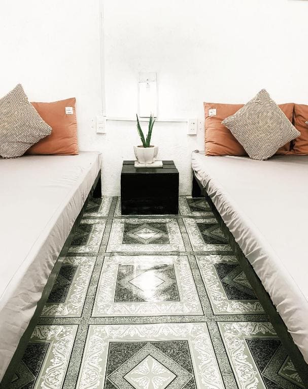 Quadruple Room with Private Bathroom room - Image 1