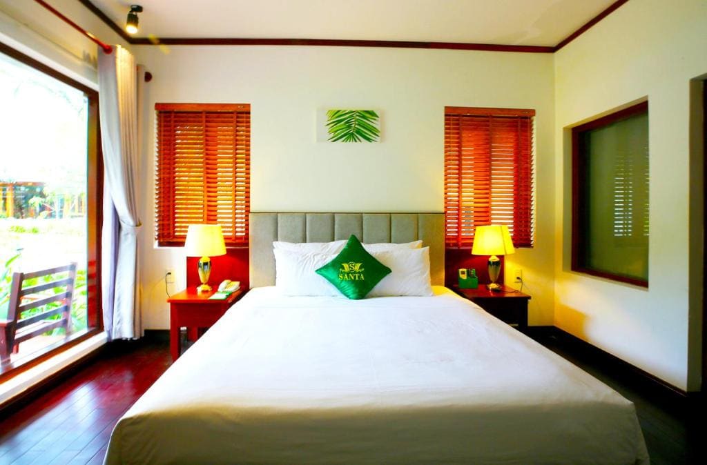 Double Room with Pool View room - Image 1