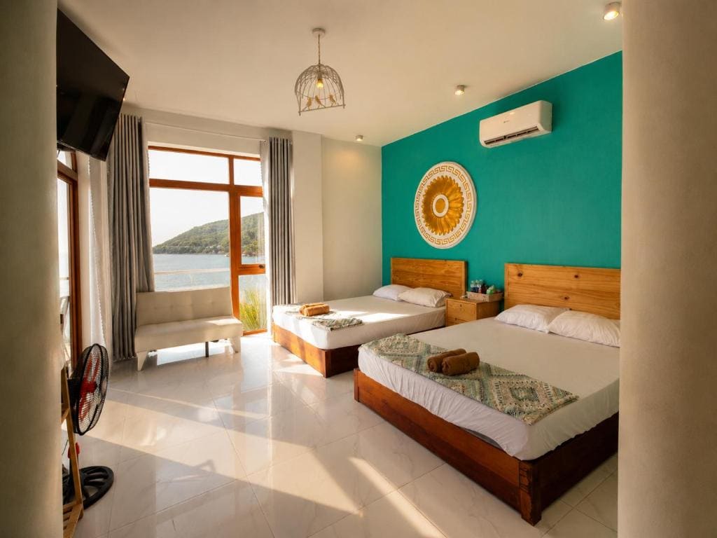 Family Room with Sea View room - Image 1