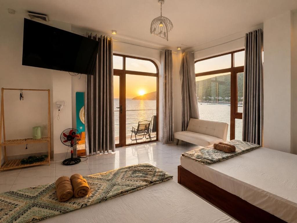 Family Room with Sea View room - Image 3