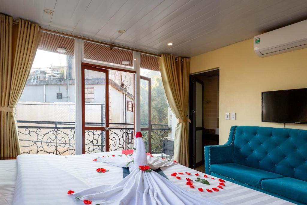 Suite with Mountain View room - Image 1
