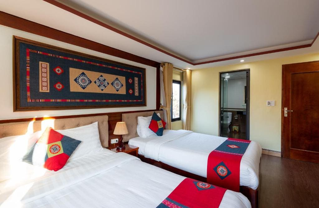Family Room with Garden View room - Image 3