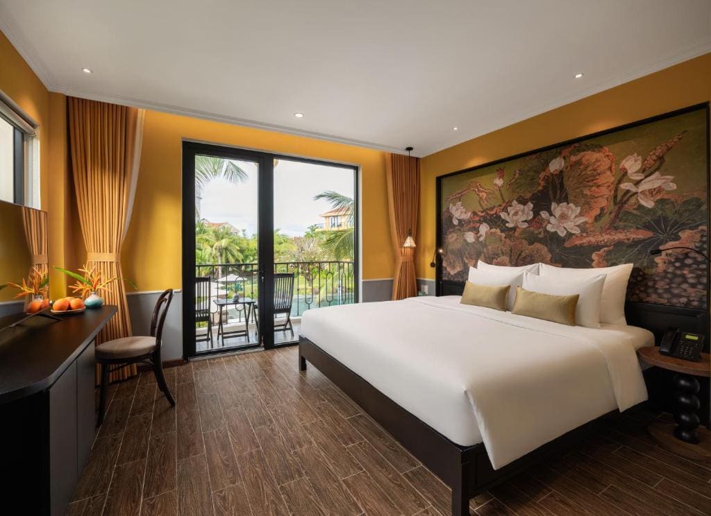 Deluxe Pool Balcony room - Image 2