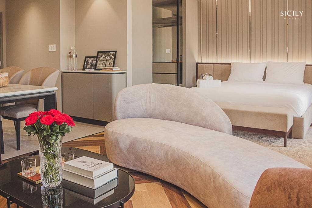 Deluxe Studio room - Image 3