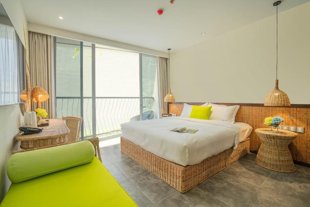 Standard Double or Twin Room with Balcony room - Image 2