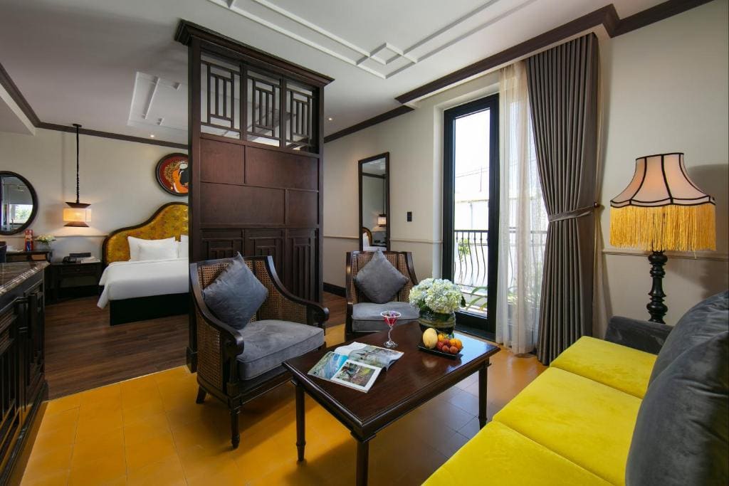 King Room with Balcony room - Image 2