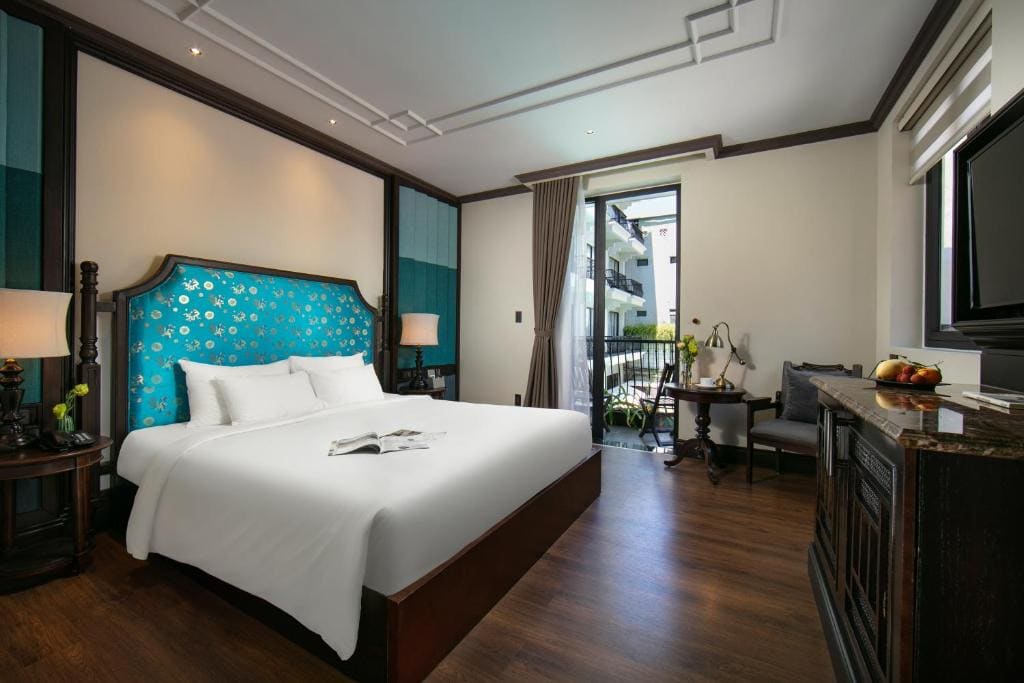 Deluxe Double or Twin Room with Pool View room - Image 2
