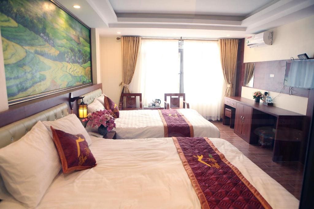 Family Room room - Image 3