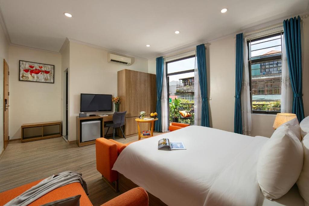 Junior Suite with Balcony room - Image 2