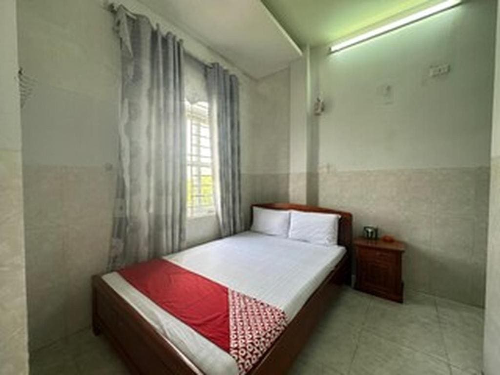 Small Double Room room - Image 2