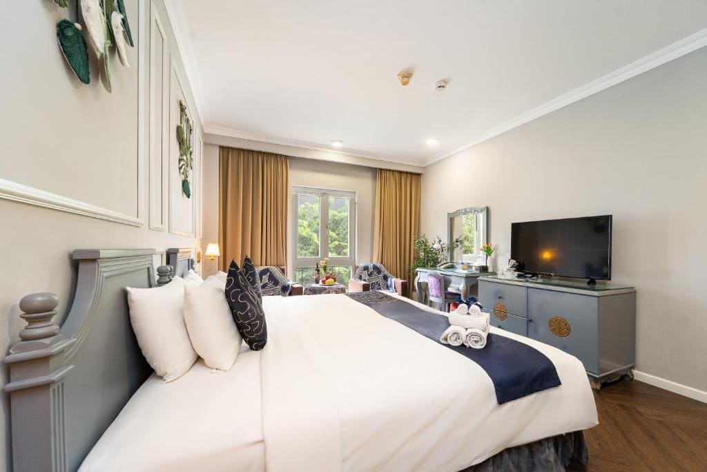 Suite room - Image 1